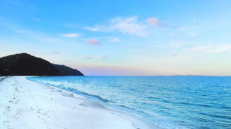 Bãi tắm Minh Châu